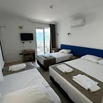 Uysal Motel Beach